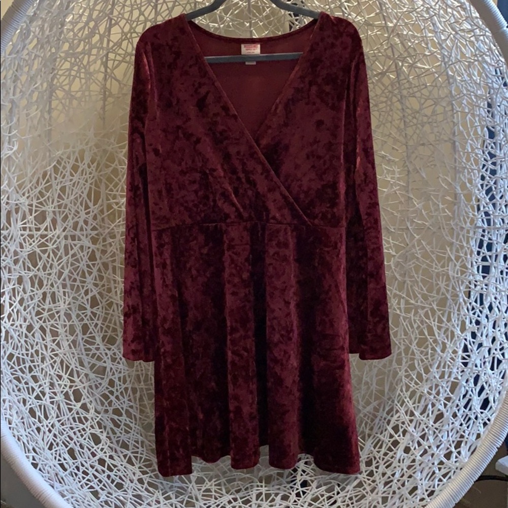 Red Velvet Low-cut part Dress